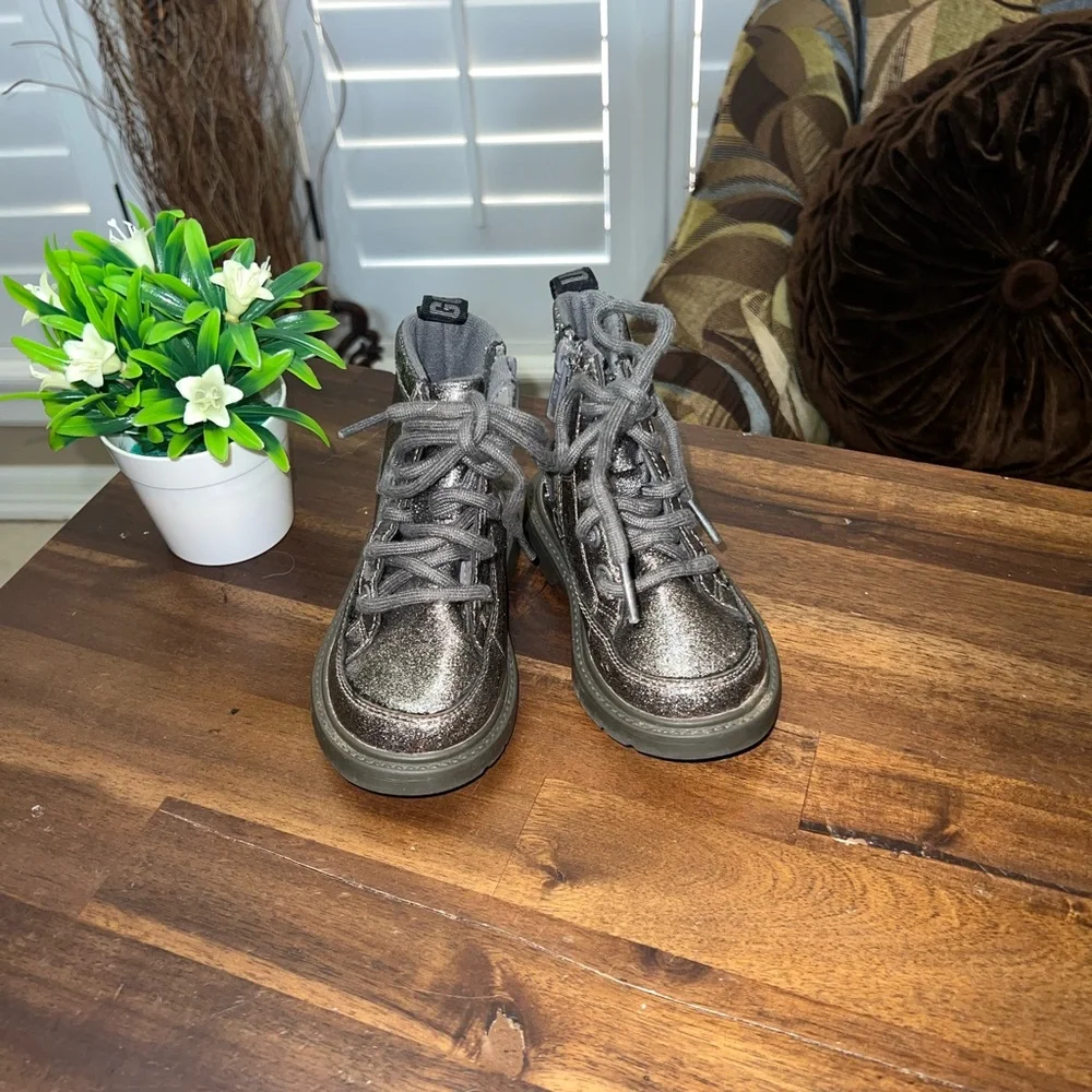 UGG robley glitter